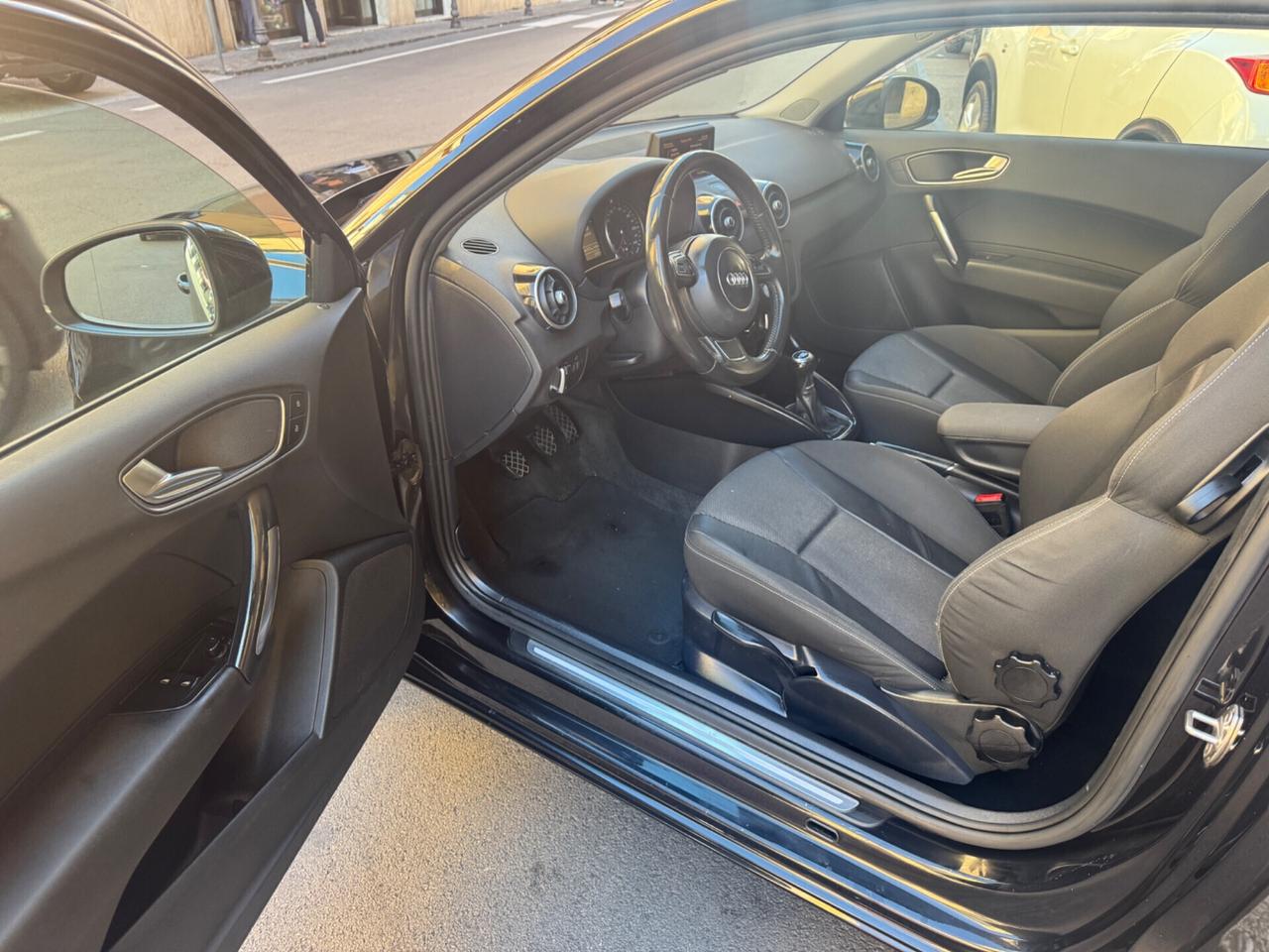 Audi A1 1.6 TDI 90cv Guida Idonea Neo Patentati