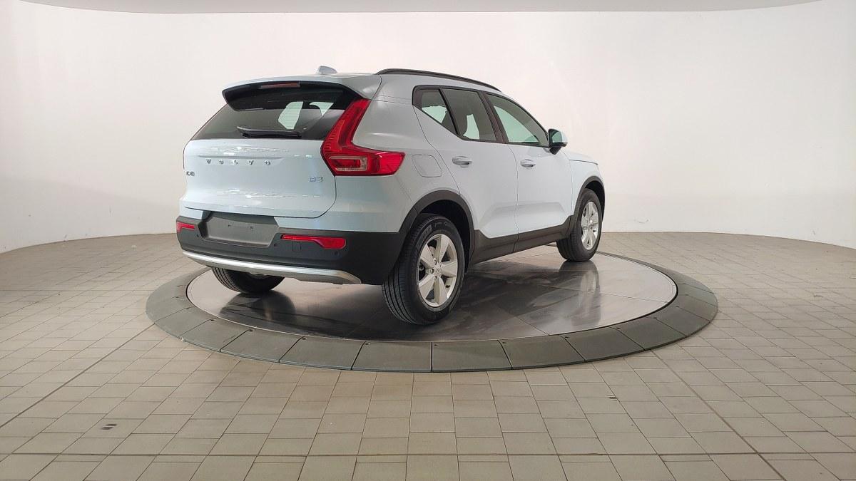 VOLVO Xc40 B3 Mild Hybrid Automatico Essential