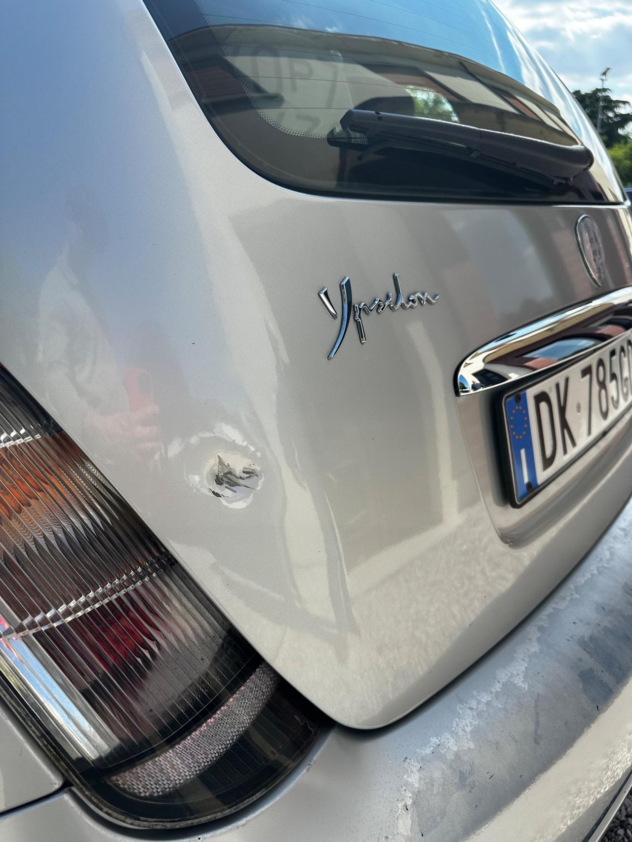 Lancia Ypsilon 1.2 Argento