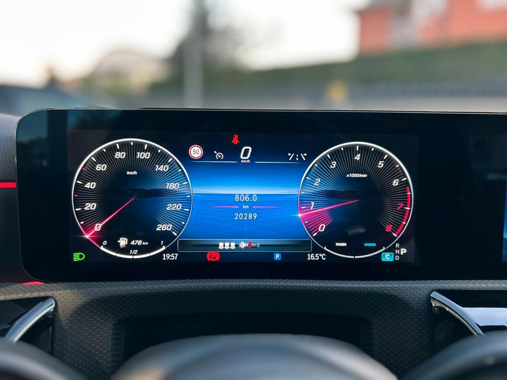 Mercedes A 180 AMG Line Premium 7G-DCT