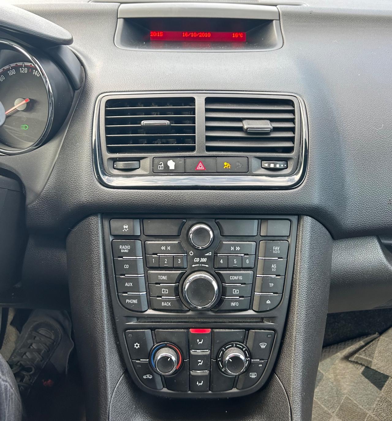 Opel Meriva B-Color Panoramic Neopatentati 2011