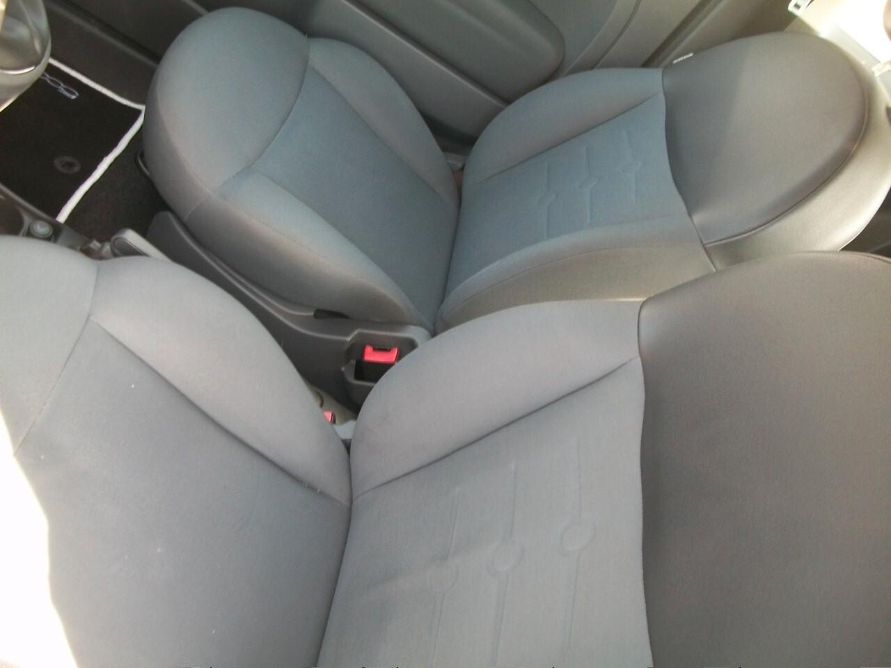 Fiat 500 1.2 Pop CC 1242 BENZINA IMMAT 30/09/2009 KM 156519 SI NEOPATENTATI GIA SOSTITUITO LA DISTRIBUSIONE GARANZIA UN ANNO