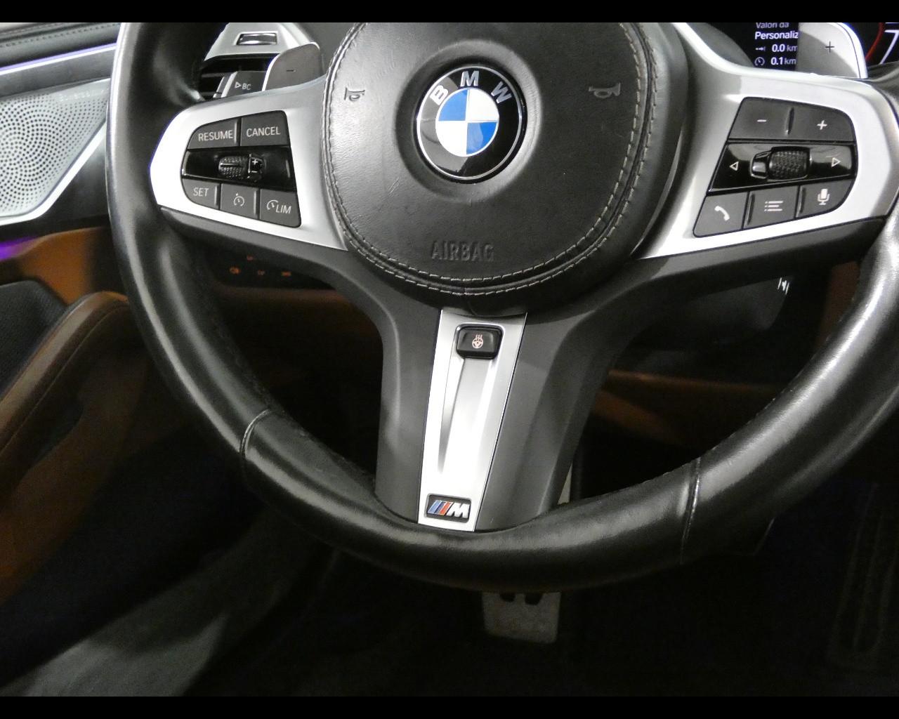 BMW Serie 8 (G15/F92) - 840i xDrive Coupé