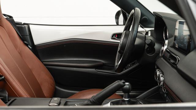 MAZDA MX-5 2.0L Skyactiv-G Kazari