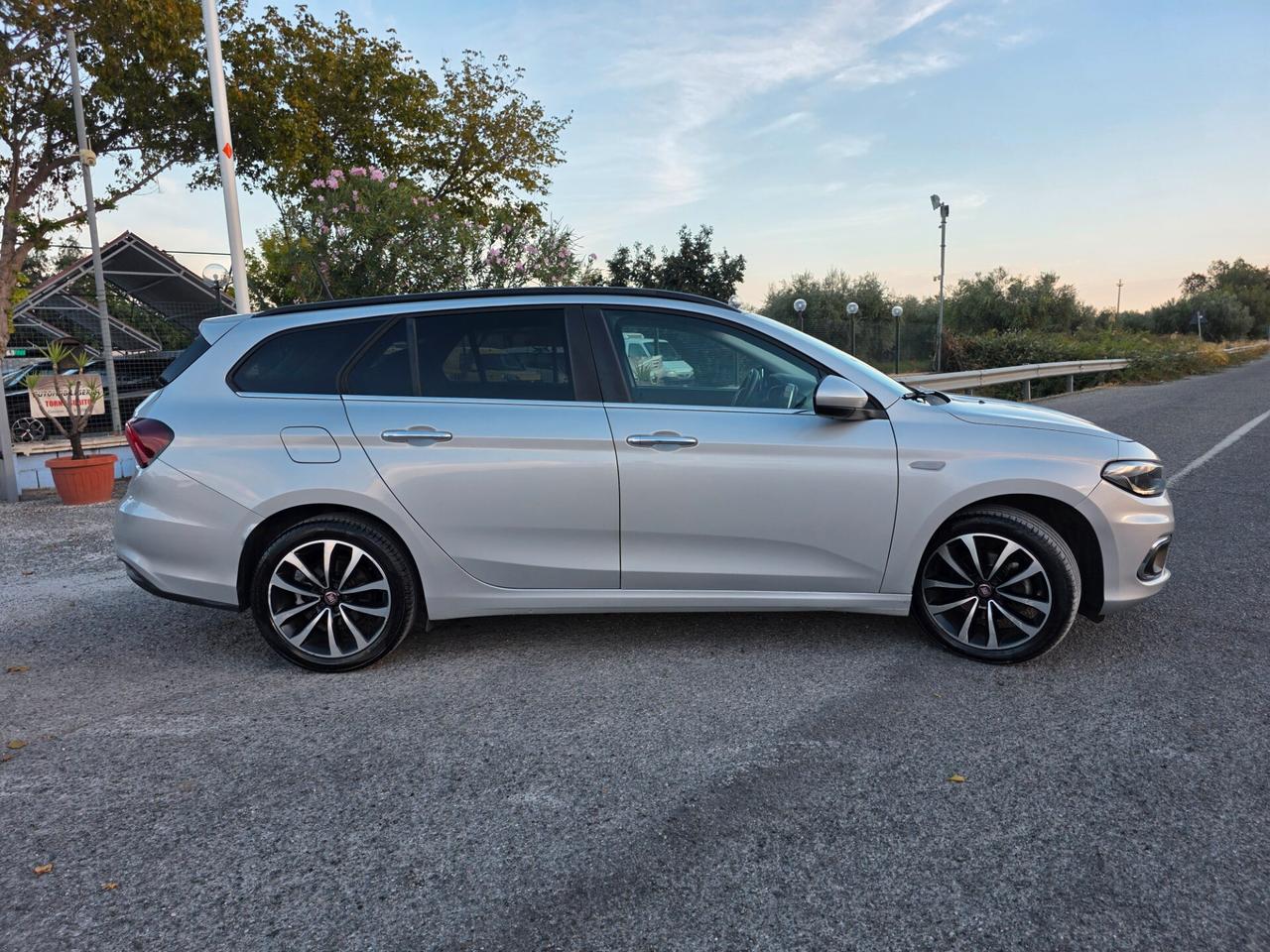 Fiat Tipo 1.6 Mjt S&S SW Lounge