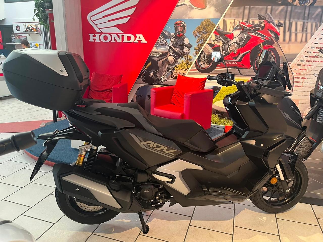Honda ADV 350