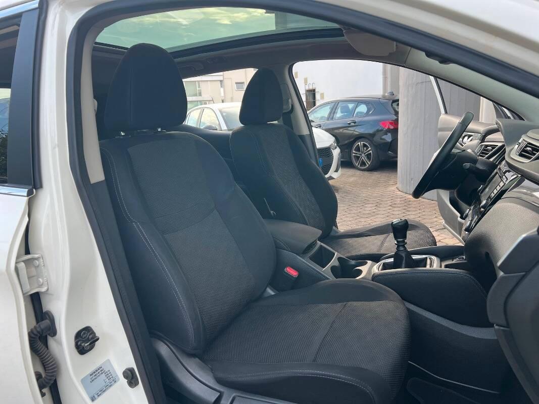 Nissan Qashqai 1.5 dci Tekna 110cv E6