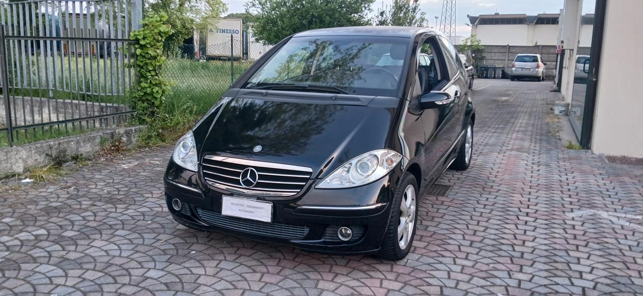 Mercedes A 150 benzina neopatentati