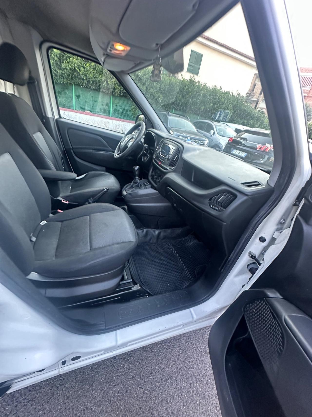 Fiat Doblo coibentato