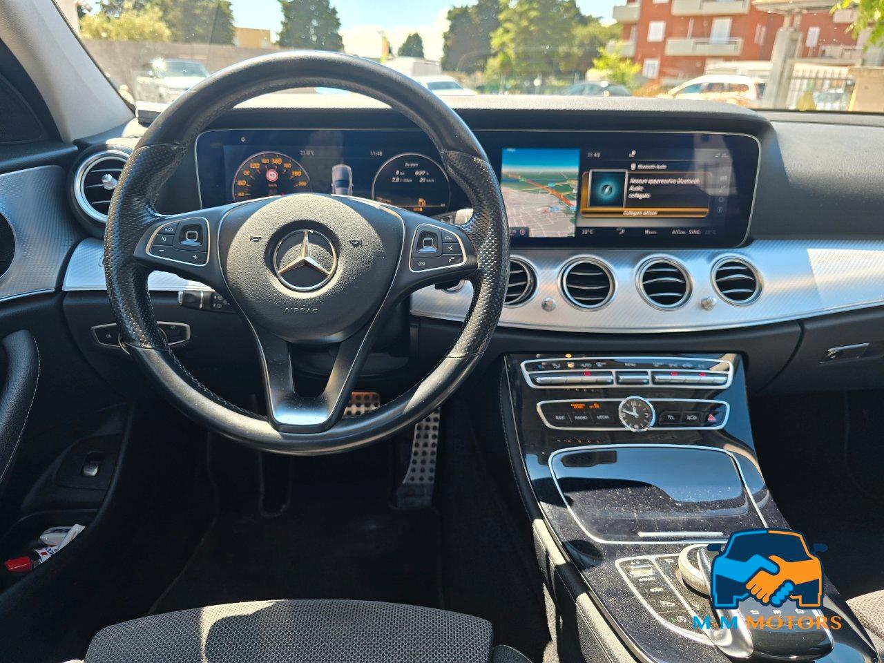 Mercedes E 220 D Premium 4Matic 9G-Tronic Plus Station Wagon All-Terrain