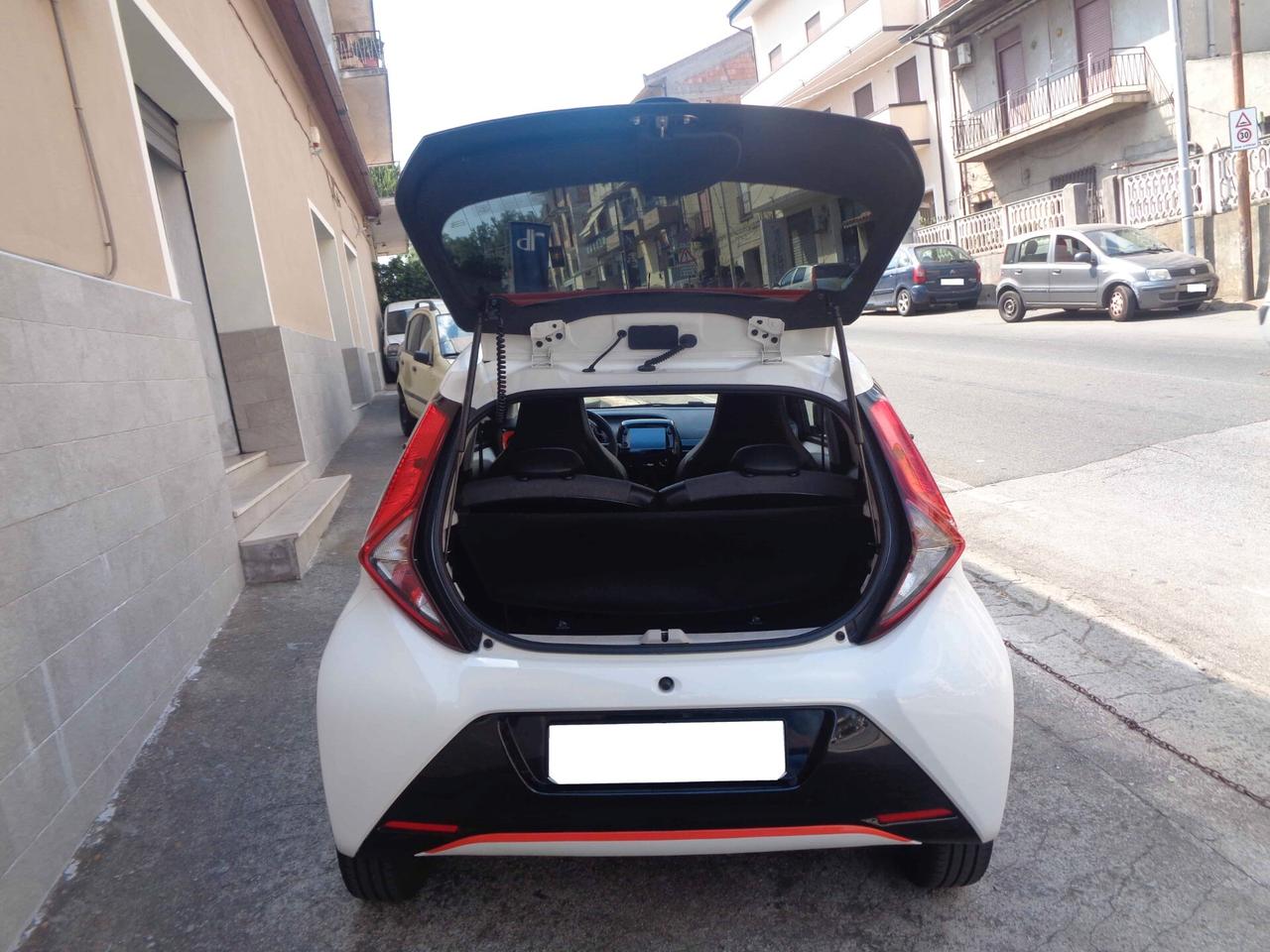 Toyota Aygo Connect 1.0 VVT-i 72 CV x-wave (Finanziabile)