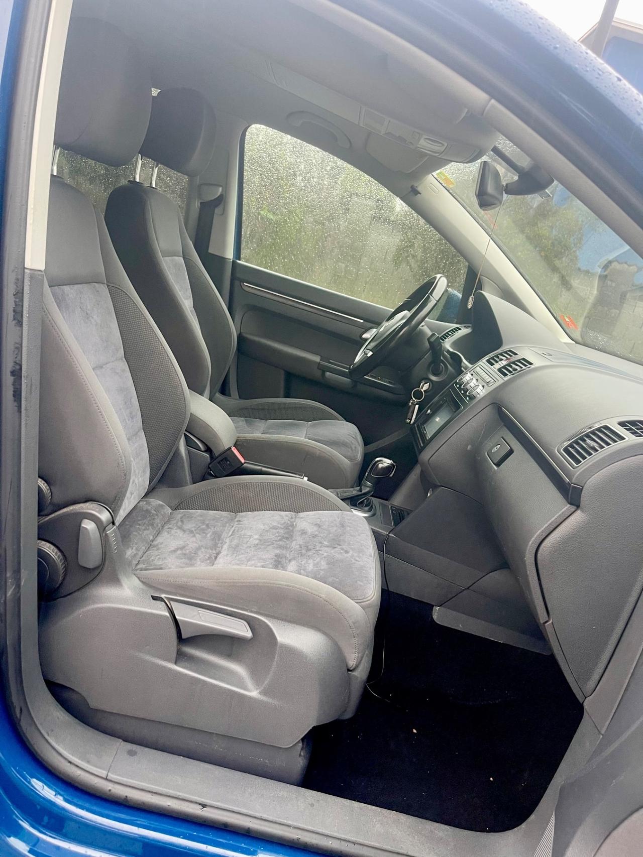 Volkswagen Touran 2.0 TDI 140 CV DSG Highline