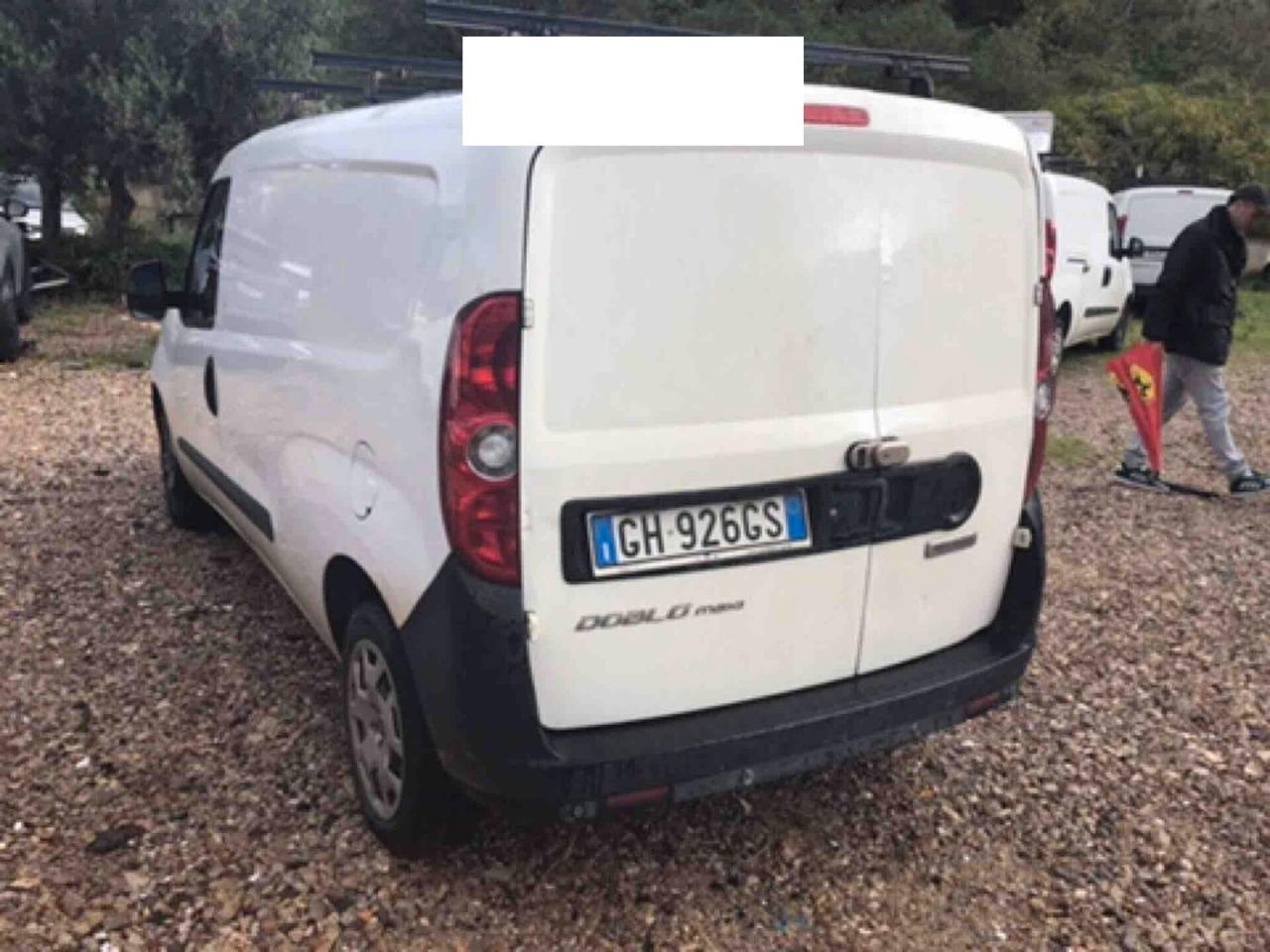 FIAT DOBLO CARGO MAXI 1.6 M-JET 105CV 6M. PL-TN 3POSTI PORTATA 886KG LOUNGE ( MIRROR - SENSORI POST. )