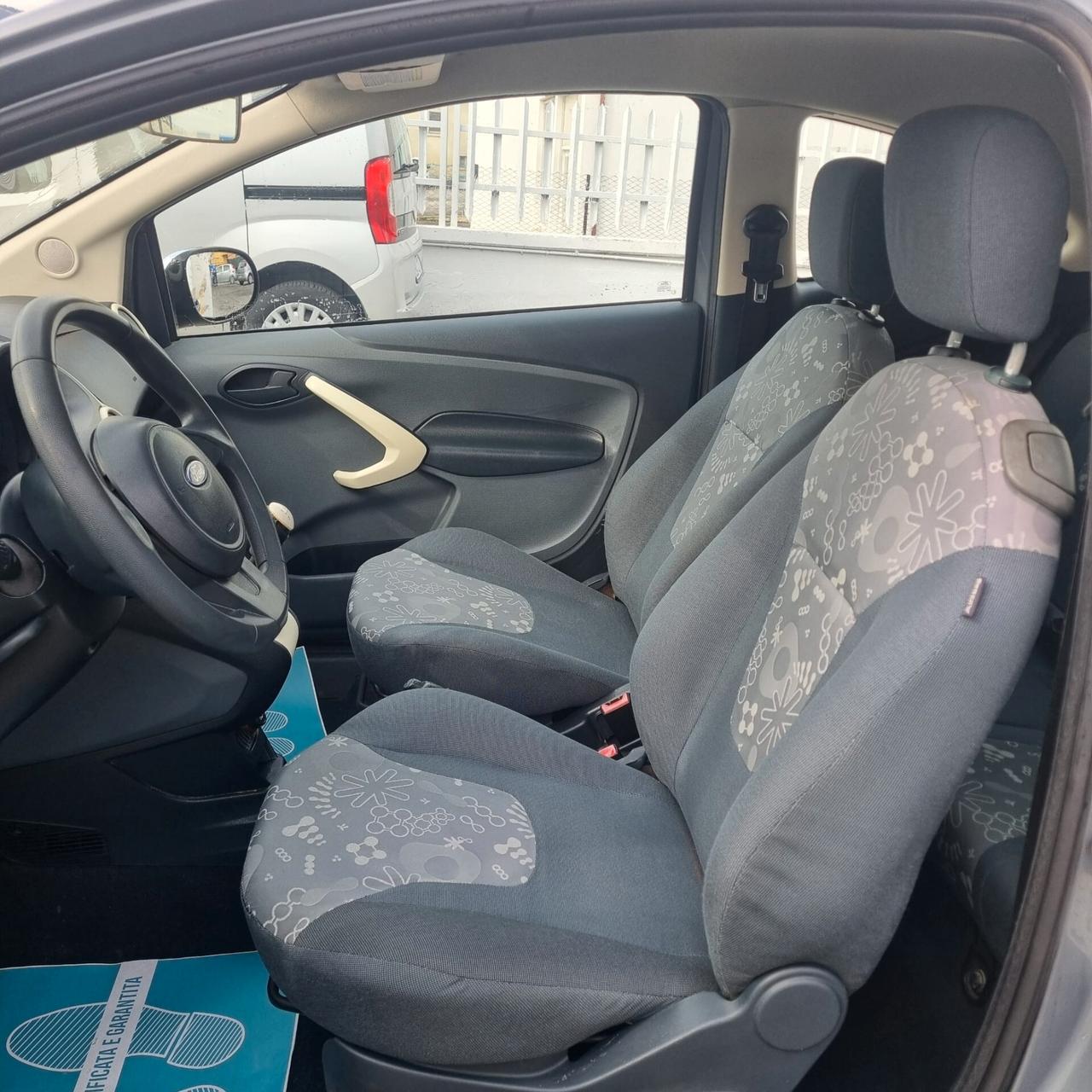 Ford Ka Ka+ 1.2 8V 69CV Titanium