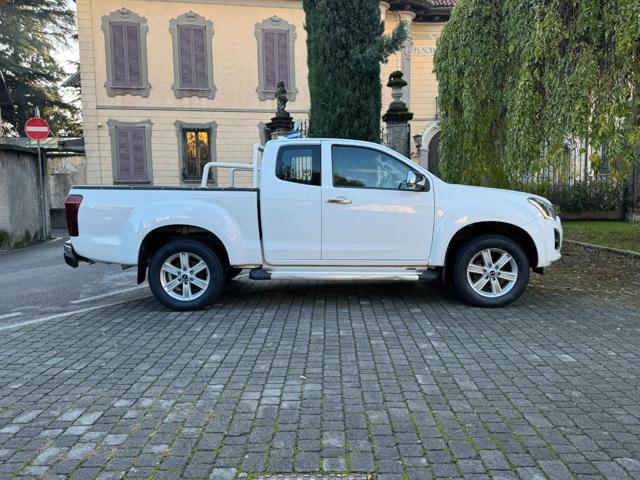 ISUZU D-Max 1.9 Space Cab Solar Plus A/T 4WD A/C Gancio
