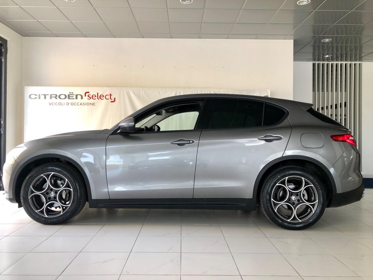 Alfa Romeo Stelvio 2.2 Turbodiesel 160 CV AT8 RWD Sport-Tech