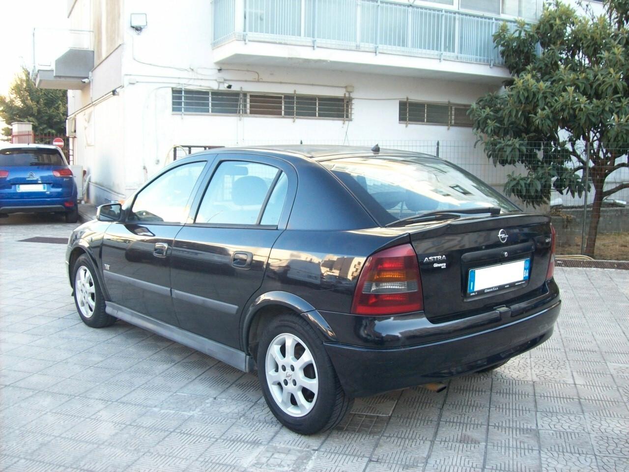 Opel Astra 1.7 DTI 75CV 5 porte 'Njoy