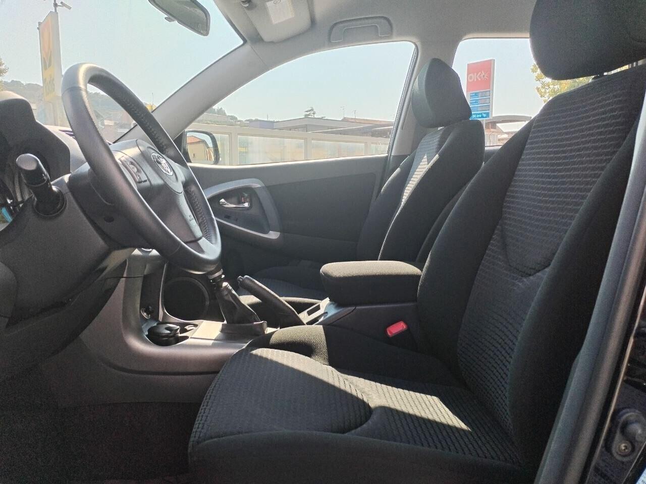 Toyota RAV 4 RAV4 2.2 D-4D 177 CV Luxury