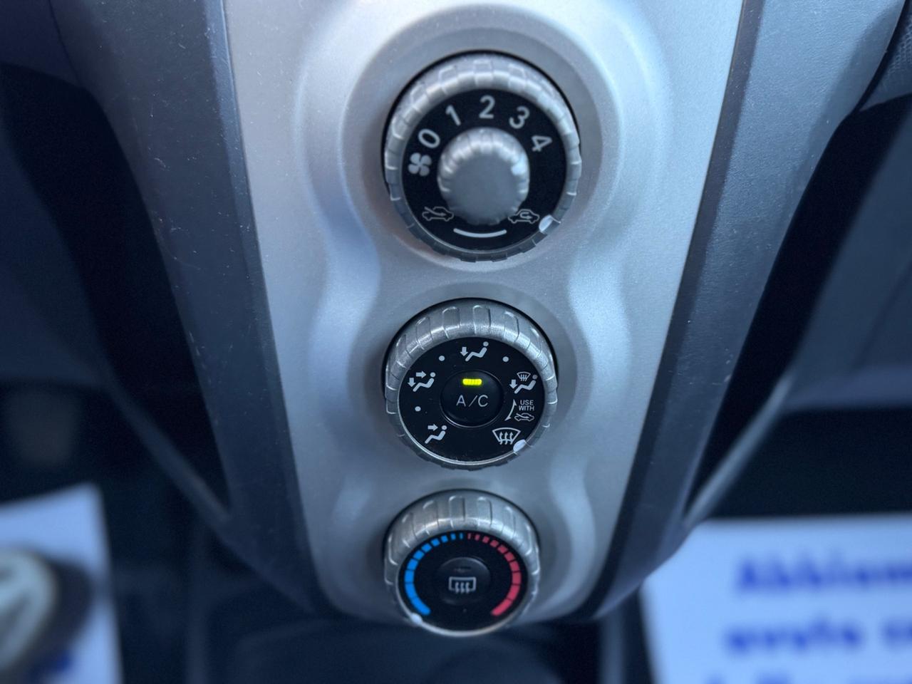 Toyota Yaris 1.0 Benzina 70cv 2008 Neopatentati