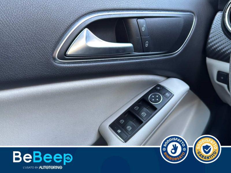 Mercedes-Benz GLA 180 D BUSINESS AUTO