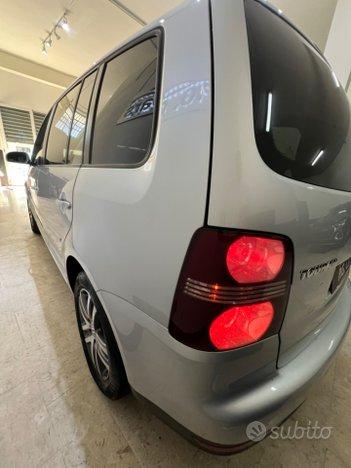 Volkswagen Touran 1.6 Trendline Bifuel GPL di Seri