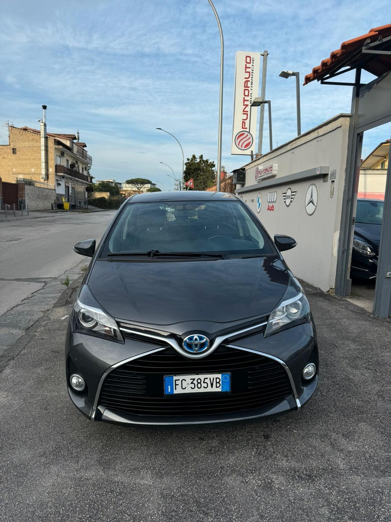 Toyota Yaris 1.5 Hybrid 5 porte Active lounge pack