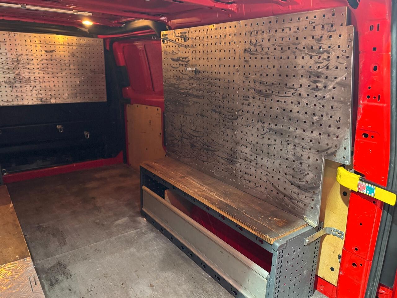 Ford Transit Custom 340 2.0 TDCi 130 PC Furgone Trend