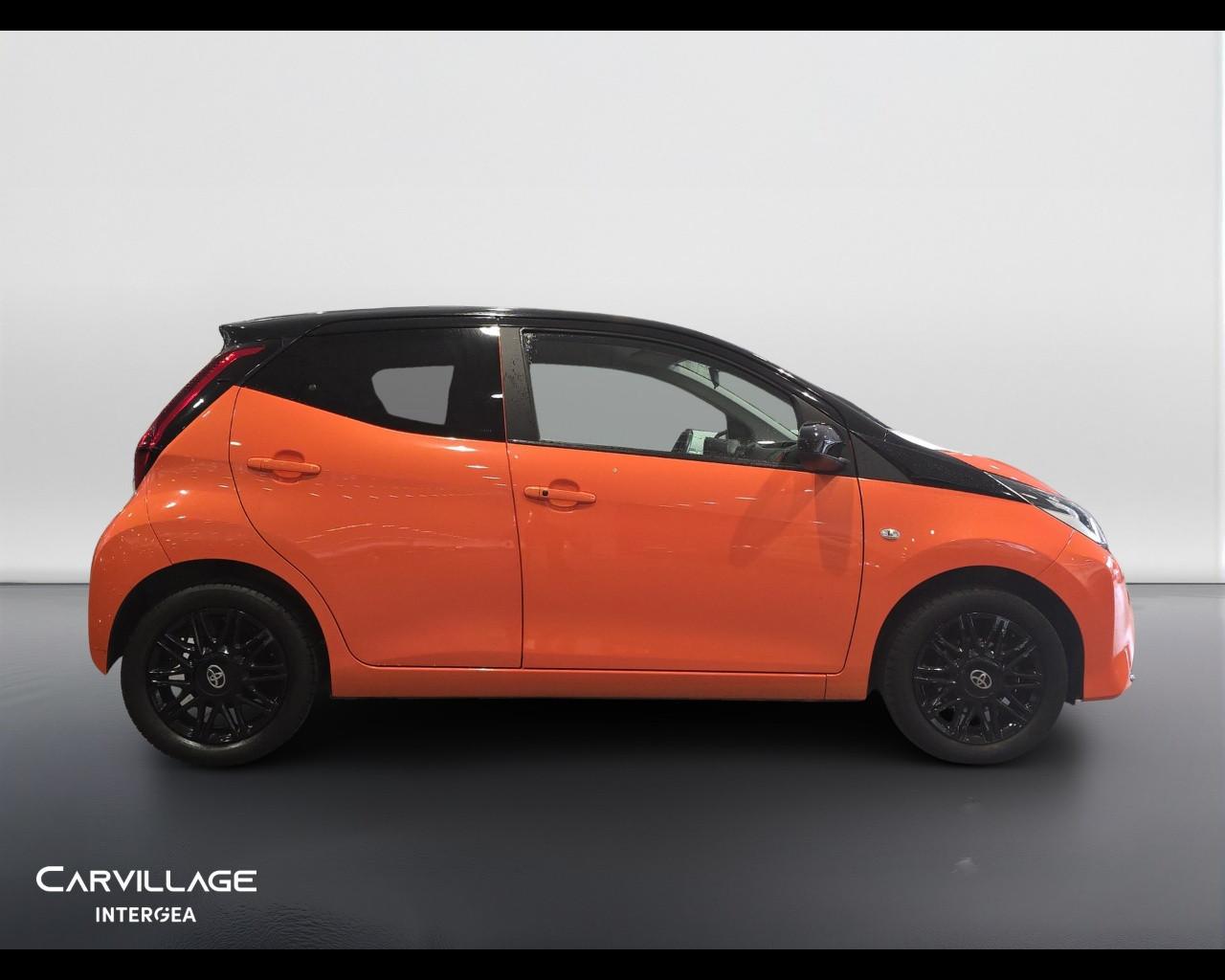 TOYOTA Aygo 5p 1.0 x-wave Orange 72cv