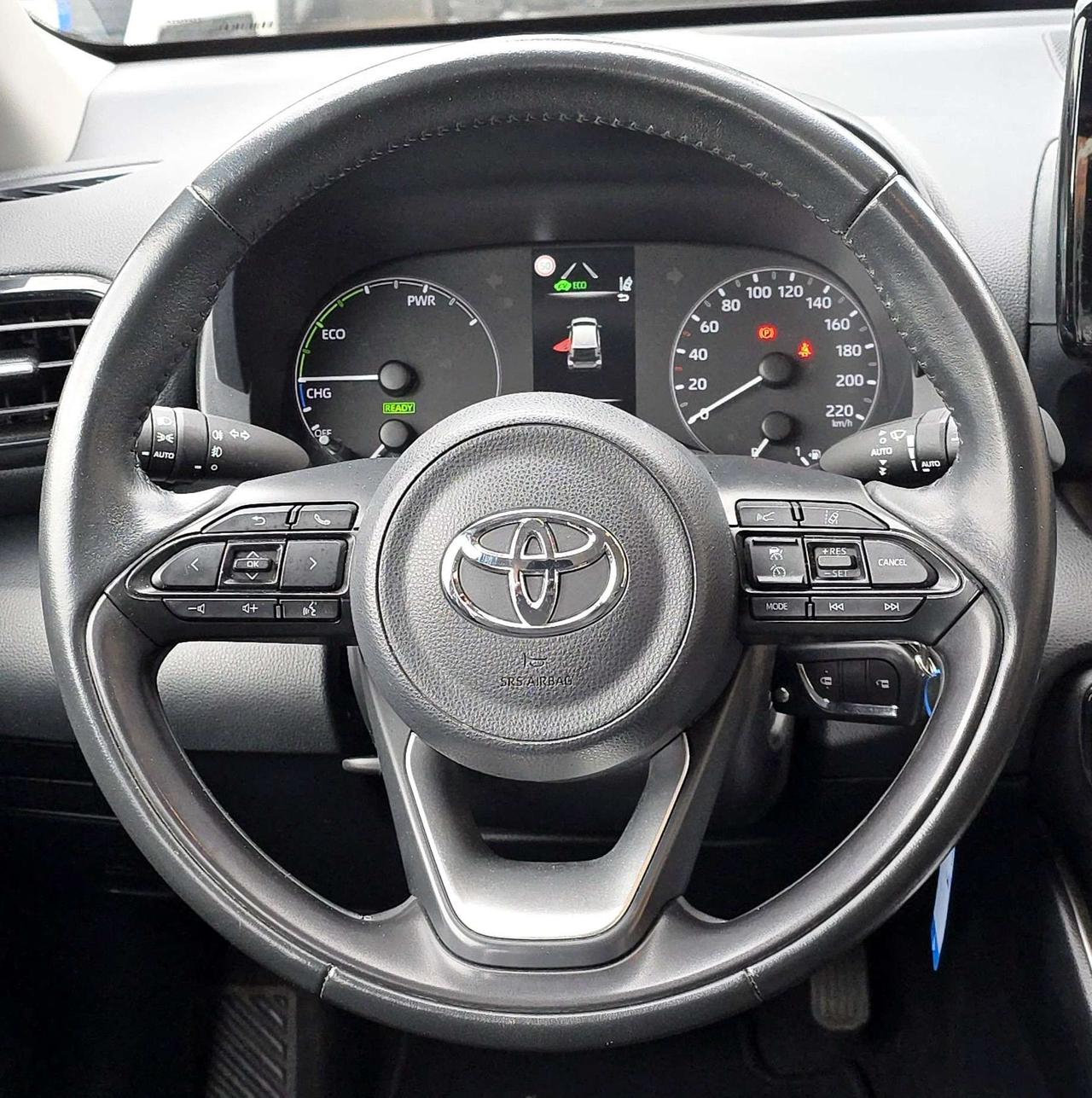 Toyota Yaris 1.5 Hybrid Lounge Uniprò