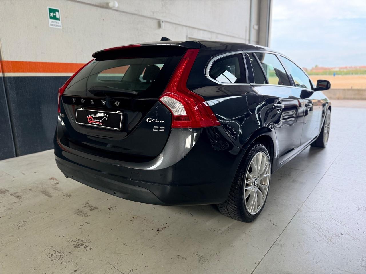 Volvo V60 D3 Geartronic Summum