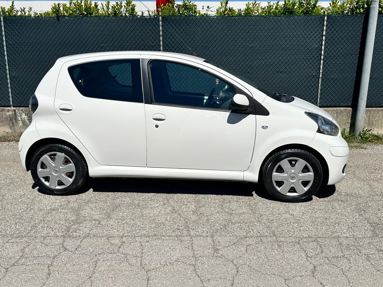 Toyota Aygo 1.0 12V VVT-i 5 porte