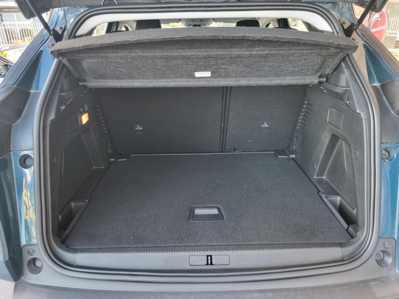 Peugeot 3008 II 2021 1.5 bluehdi Active Pack s&s 130cv eat8