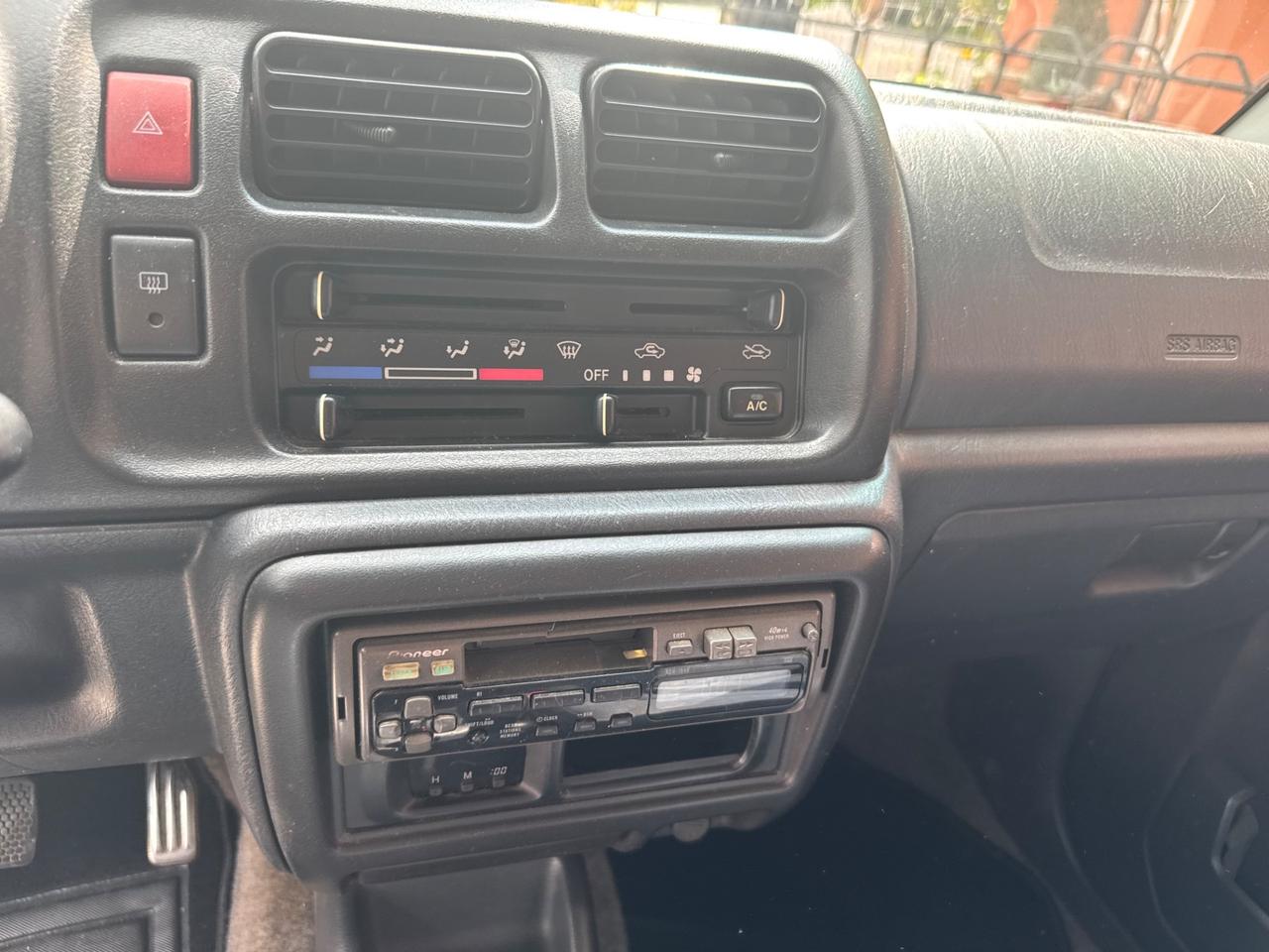 Suzuki Jimny 1.3i 16V cat 4WD JLX