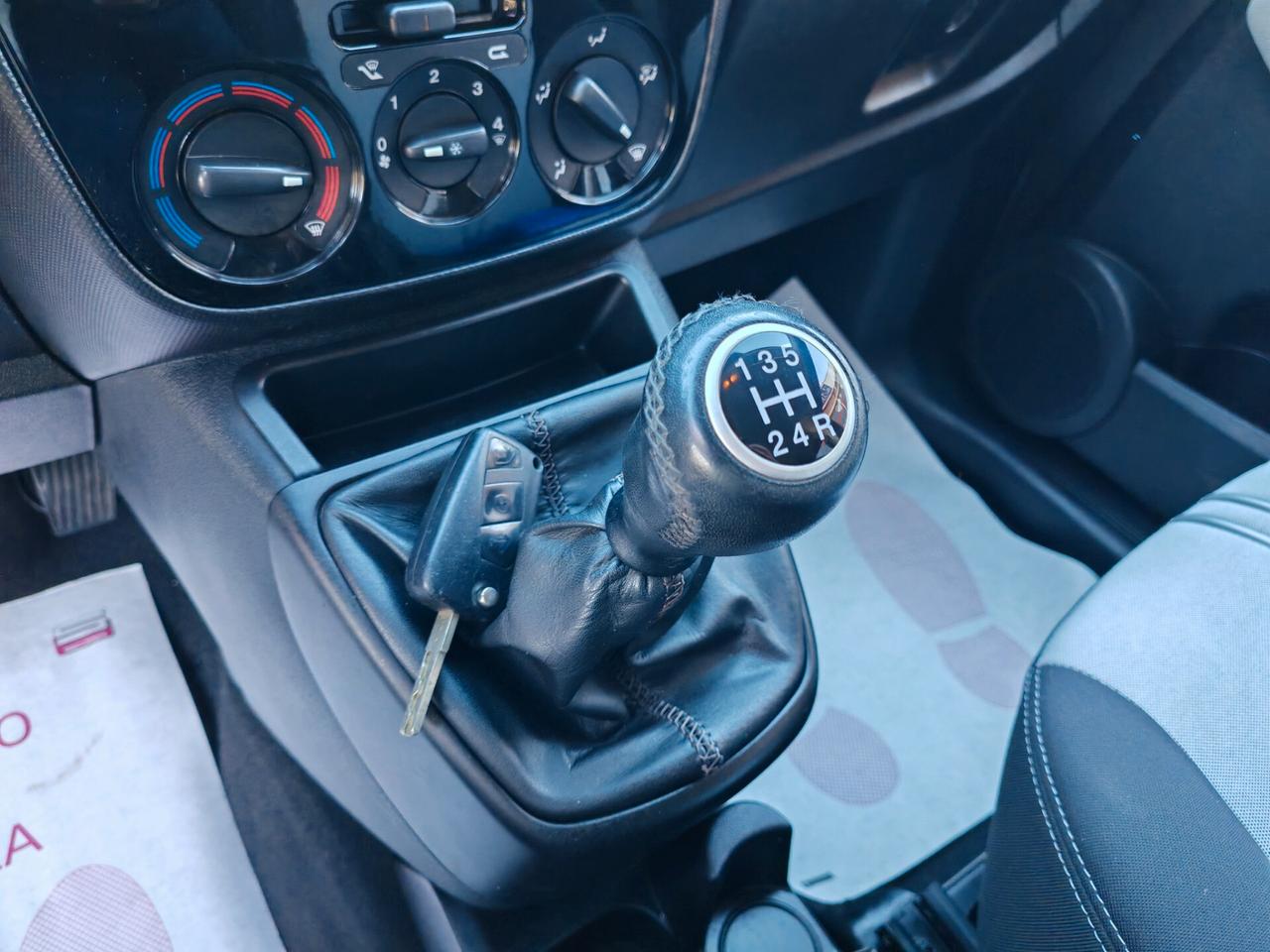 Fiat Qubo 1.3 diesel 06/2012 Cv75