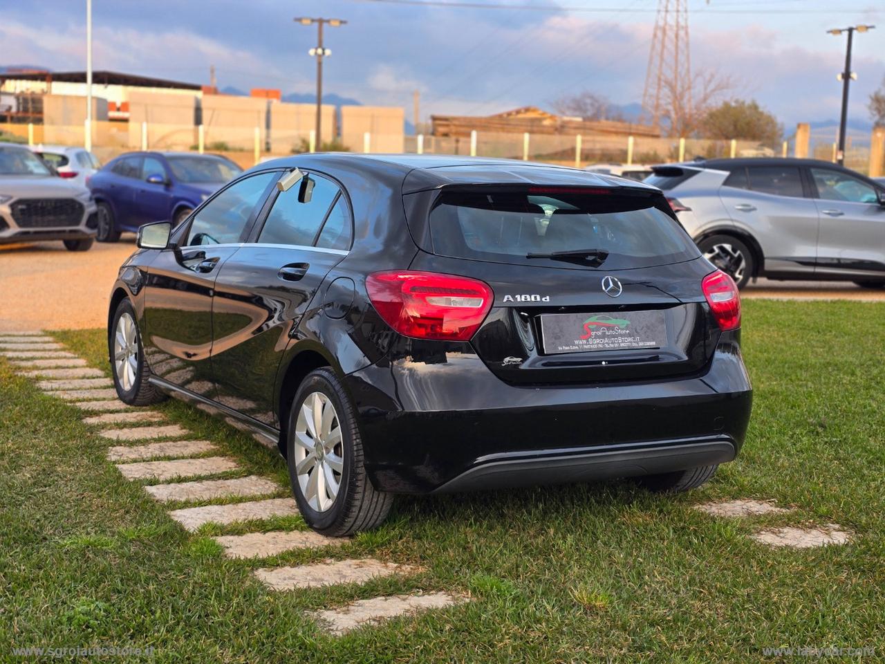 MERCEDES-BENZ A 180 d Sport