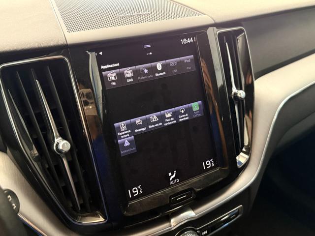 VOLVO XC60 B5 AWD Geartronic Momentum PROMO