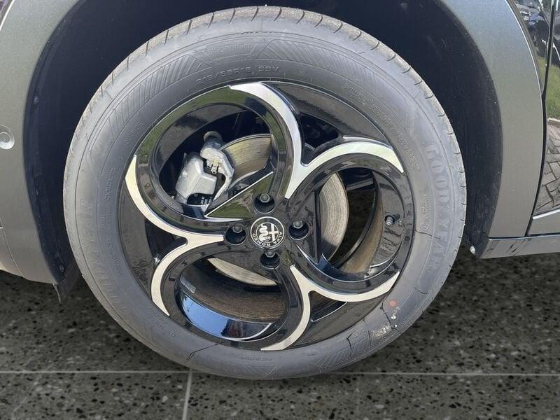 Alfa Romeo Junior 1.2 ibrida Speciale 145cv edct6 - KM0