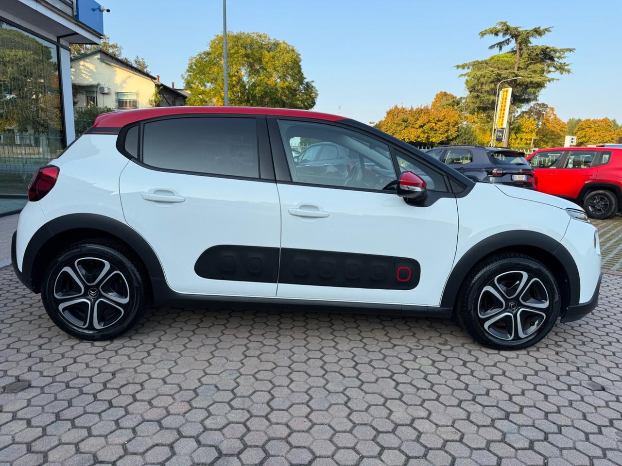 Citroen C3 PureTech 82 Shine OK NEOPATENTATI