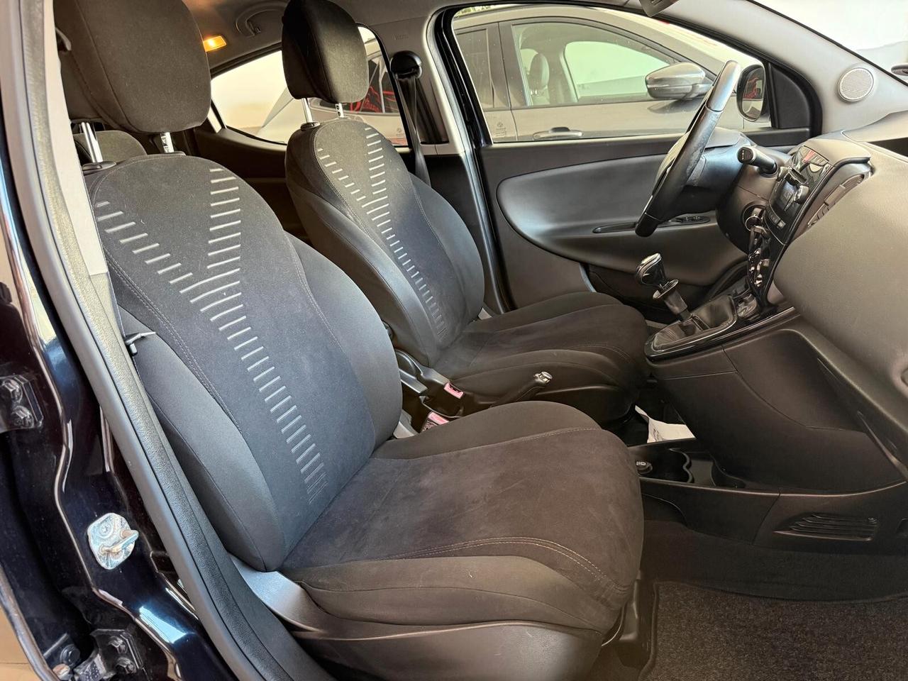 LANCIA YPSILON 1.2 BENZINA 50.000 KM 2012