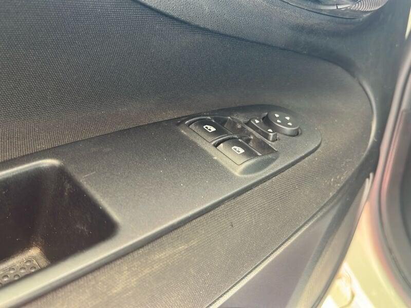 FIAT Punto 1.2 8V 5 porte Street