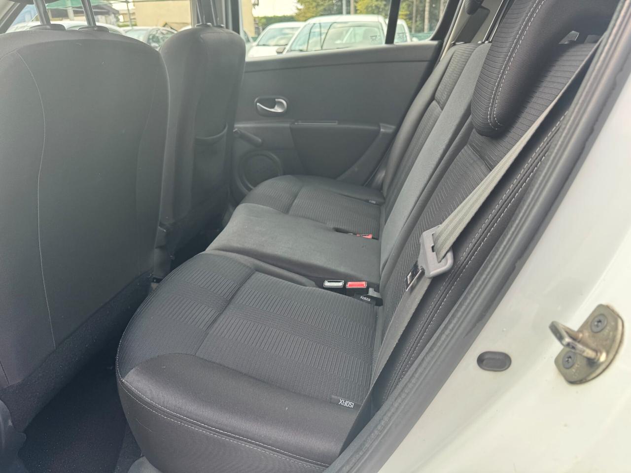 Renault Clio 1.2 16V 5 porte Confort