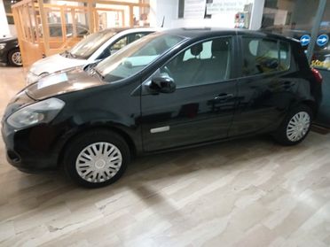 Renault Clio 1.2 16V 5 porte Dynamique DA NEOPATENTATI