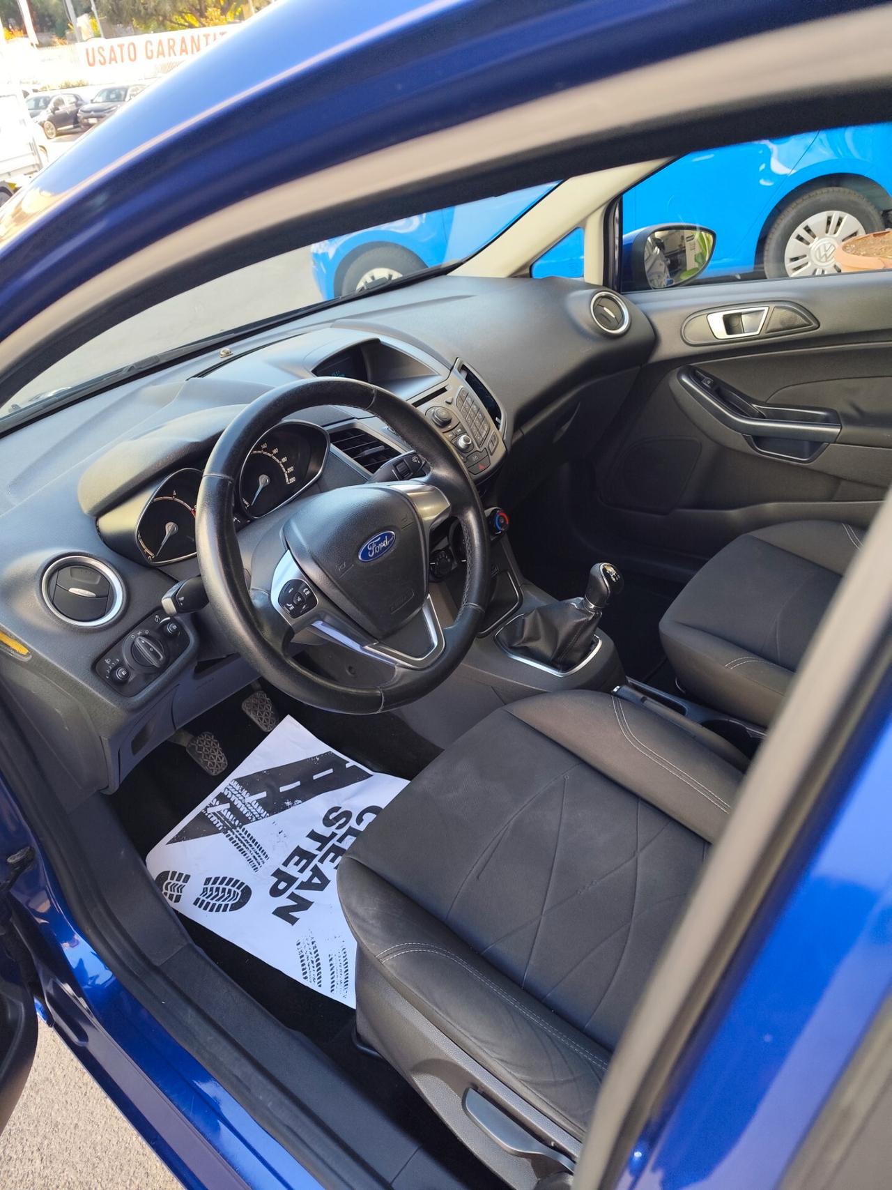 Ford Fiesta 1.5 TDCi 75CV 5 porte Titanium