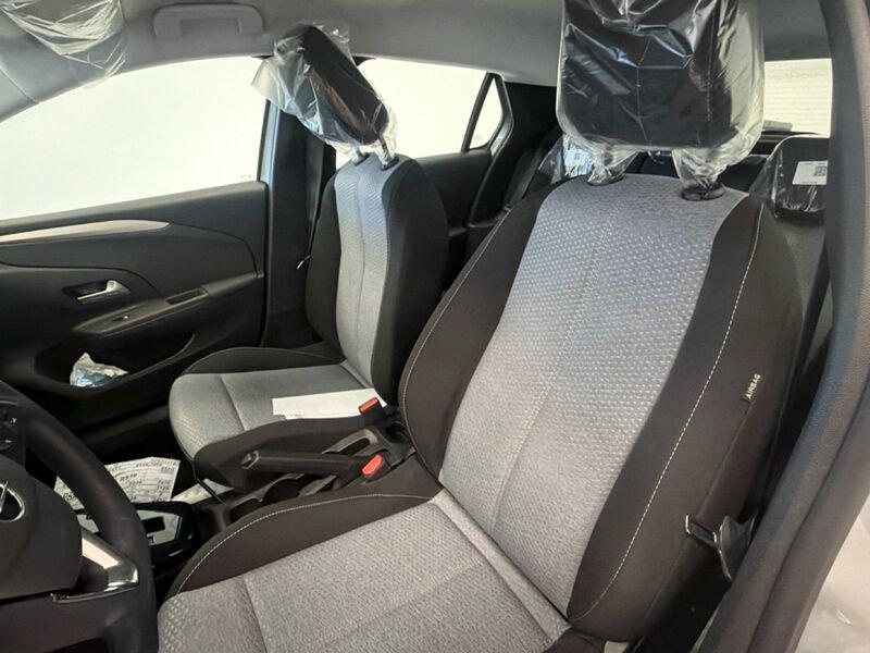 Opel Corsa Edition Hybrid 110CV DTC6