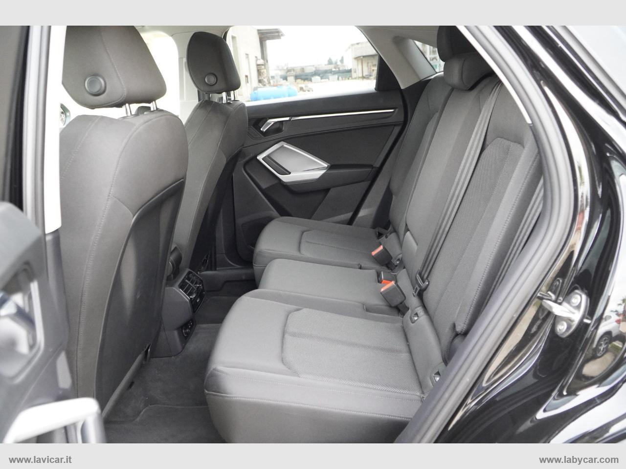 AUDI Q3 SPB 35 TDI S TRON S-LINE BLACK LINE