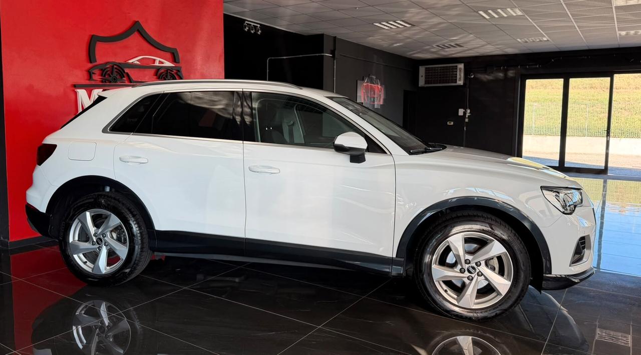 Audi Q3 35 TDI quattro S tronic Business Advanced