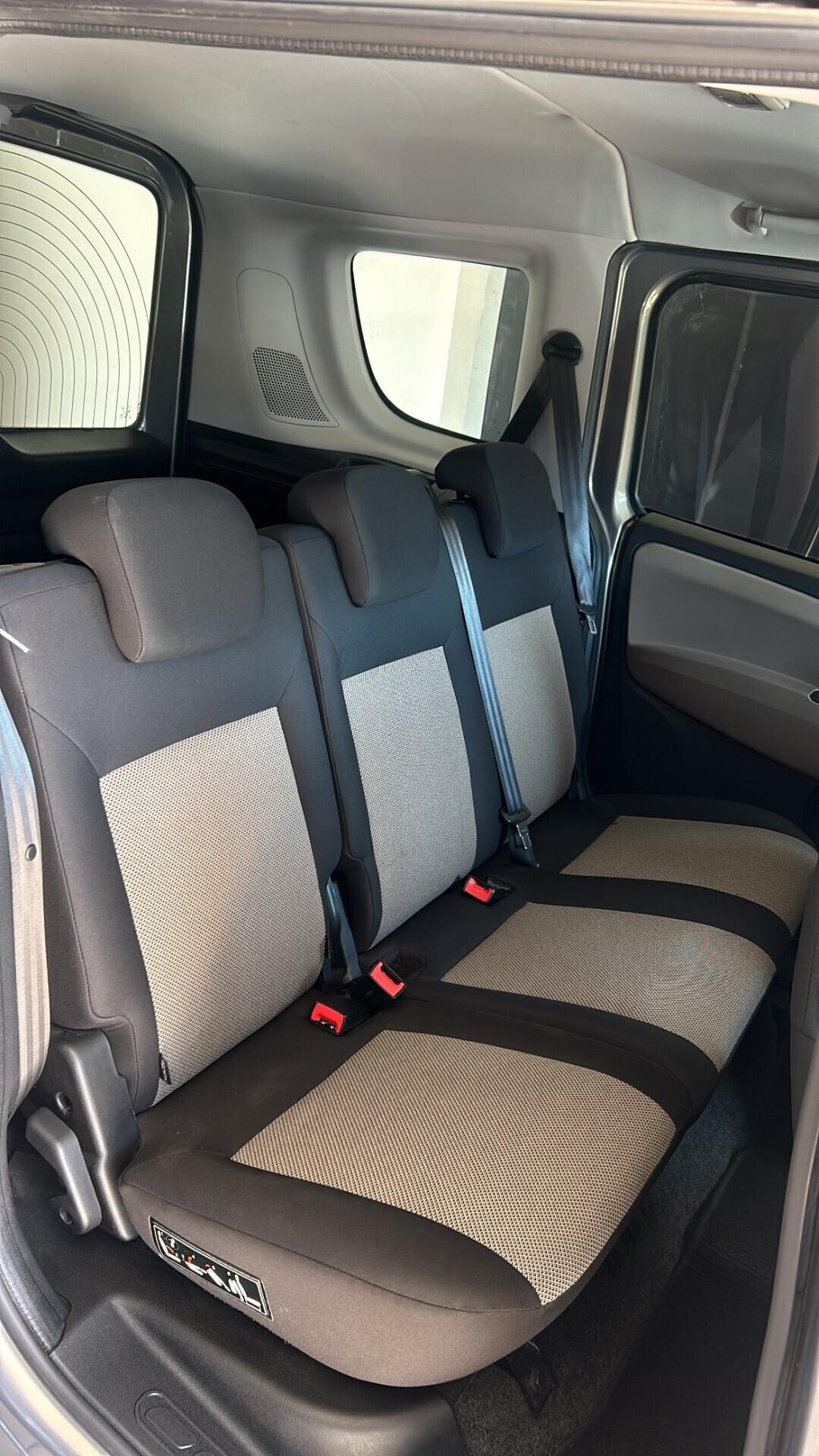 Opel Combo 1.4 Turbo EcoM 120cv Cosmo 2013