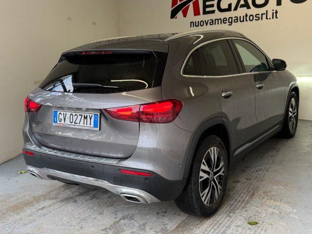 MERCEDES-BENZ GLA 180 d Automatic Progressive Advanced