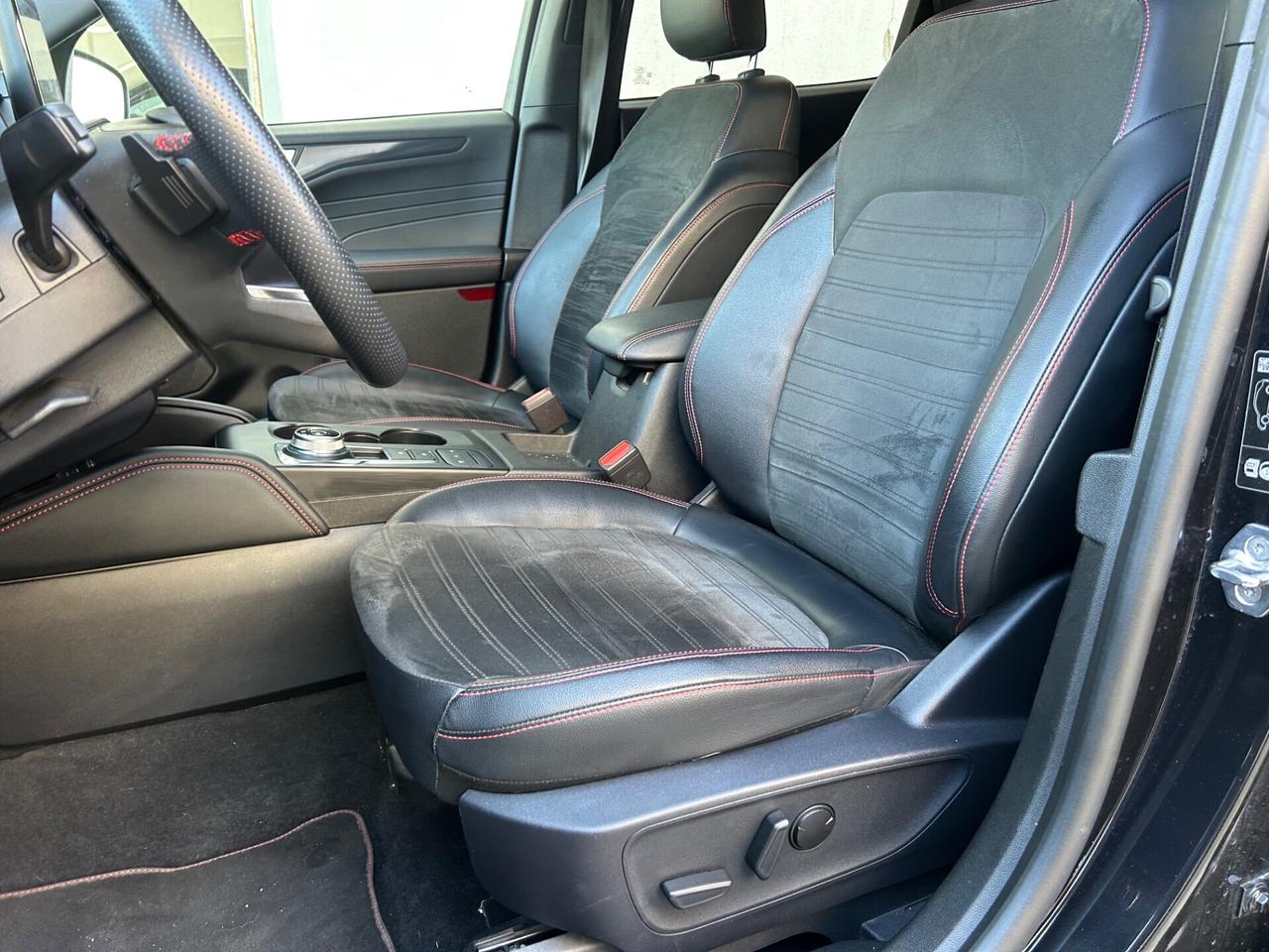 Ford Kuga 1.5 EcoBlue 120 CV ST-Line X ( Pari Nuovo)