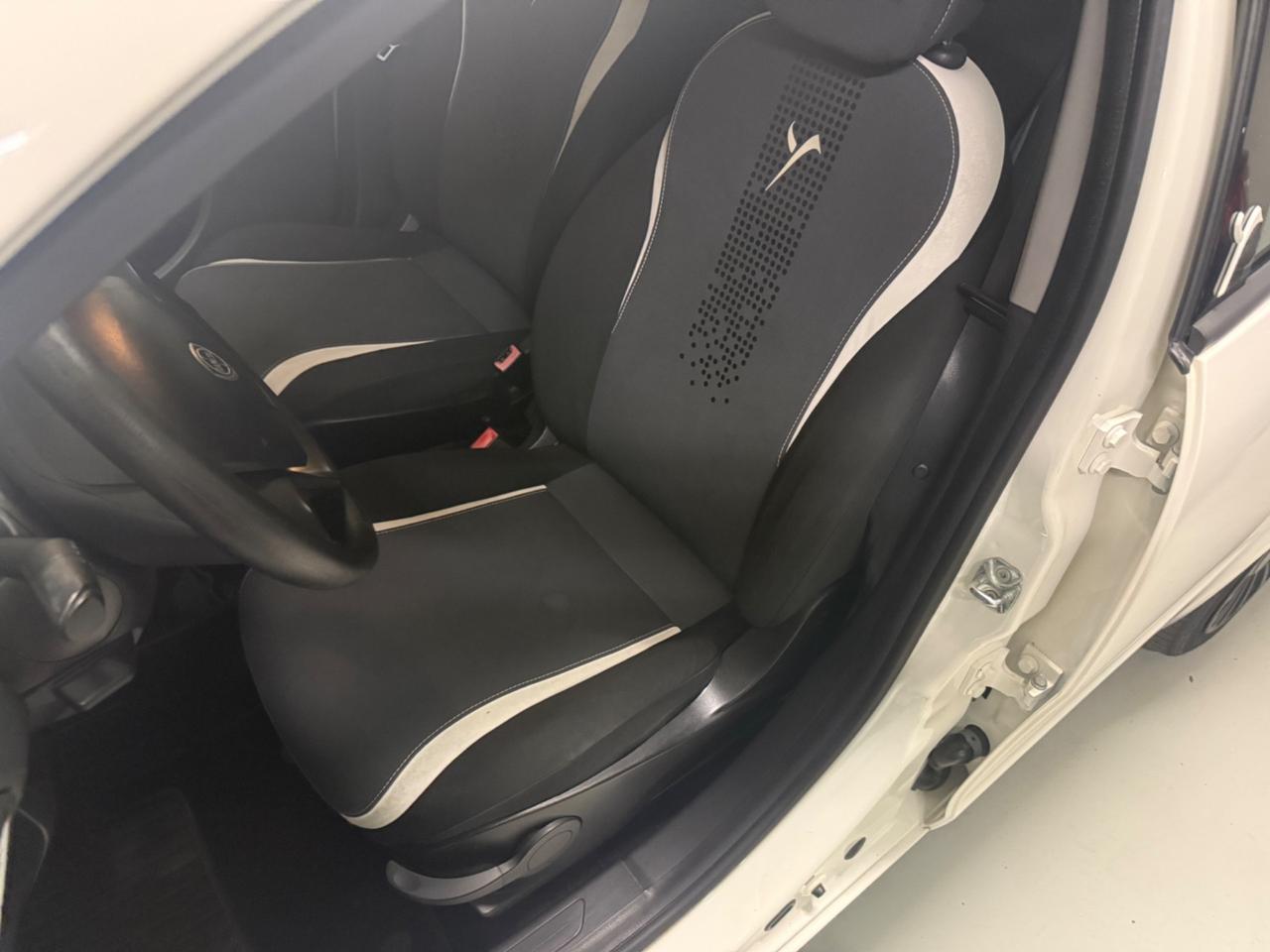 Lancia Ypsilon 1.2 69 CV 5 porte GPL Ecochic Gold